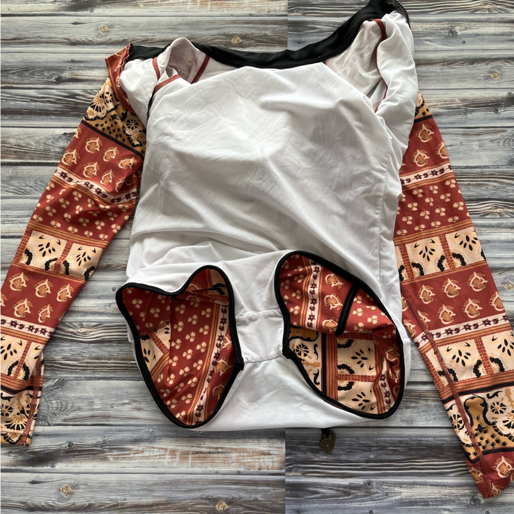 RIP CURL Saffron Skies one piece surf suit in paisley rust size 12 - Picture 11 of 13